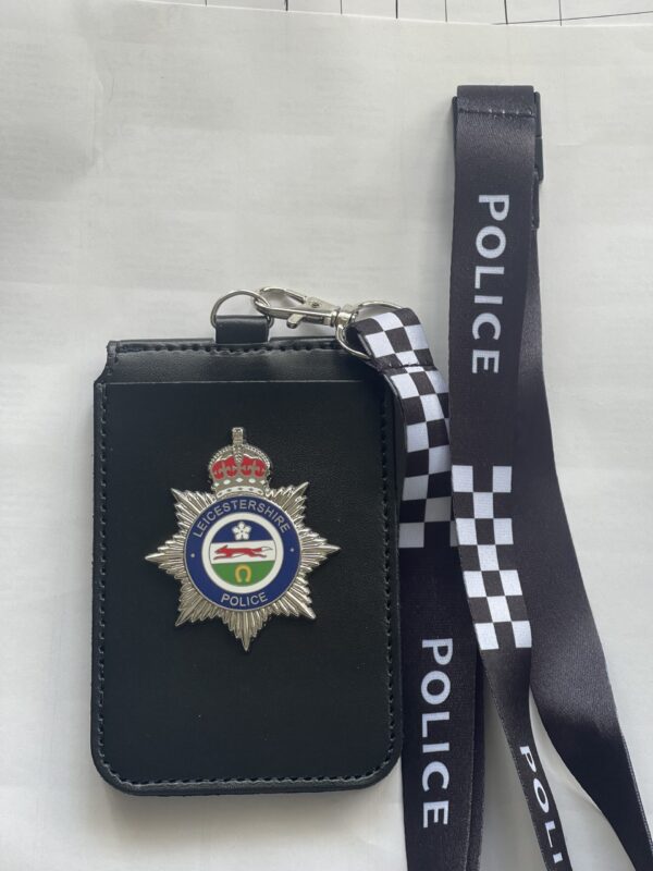 Leicestershire Police badged single cardholder & lanyard 1 Leicestershire Police badged single cardholder & lanyard
